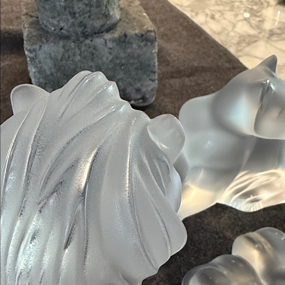 Lalique Frosted Crystal Lion Family Figurines - Picture 2 of 5